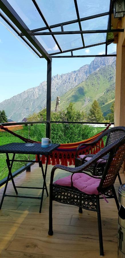 North Kazbegi Hotel Exterior foto