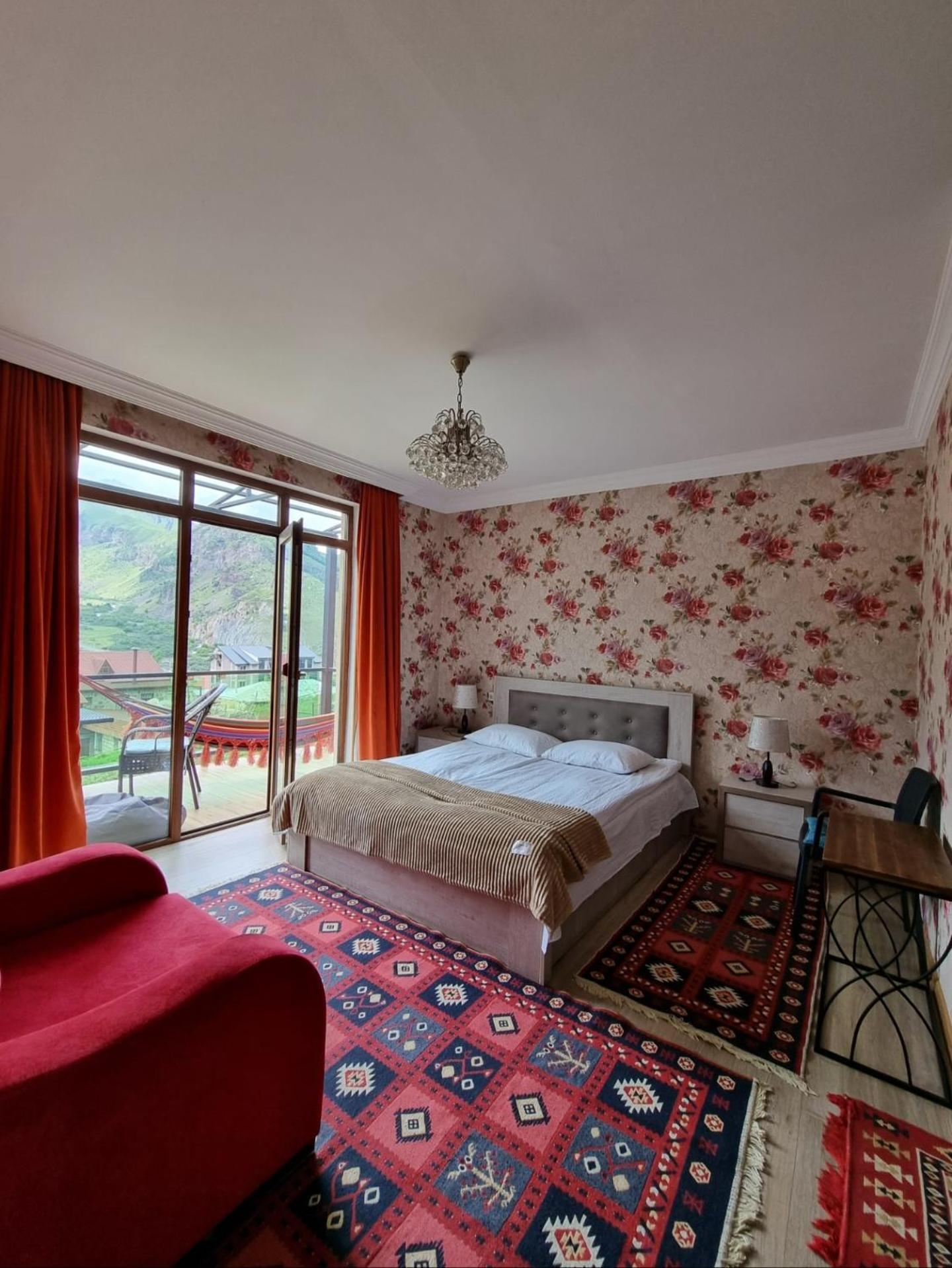 North Kazbegi Hotel Exterior foto